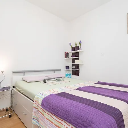 Bazen Apartament *